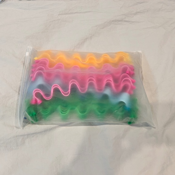 Other - 32 Pice Heatless Curlers for Wavy Hair